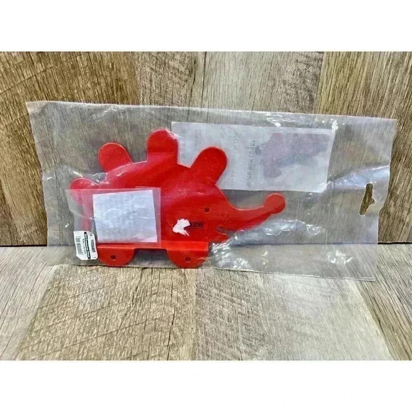 Metal Hedgehog Wall Hook Maze Kids Decor Red Iggy Art Container Store NEW - Picture 3 of 5